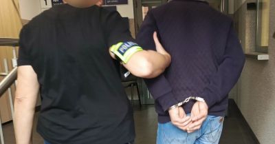 Sprawcy włamania w rękach policjantów